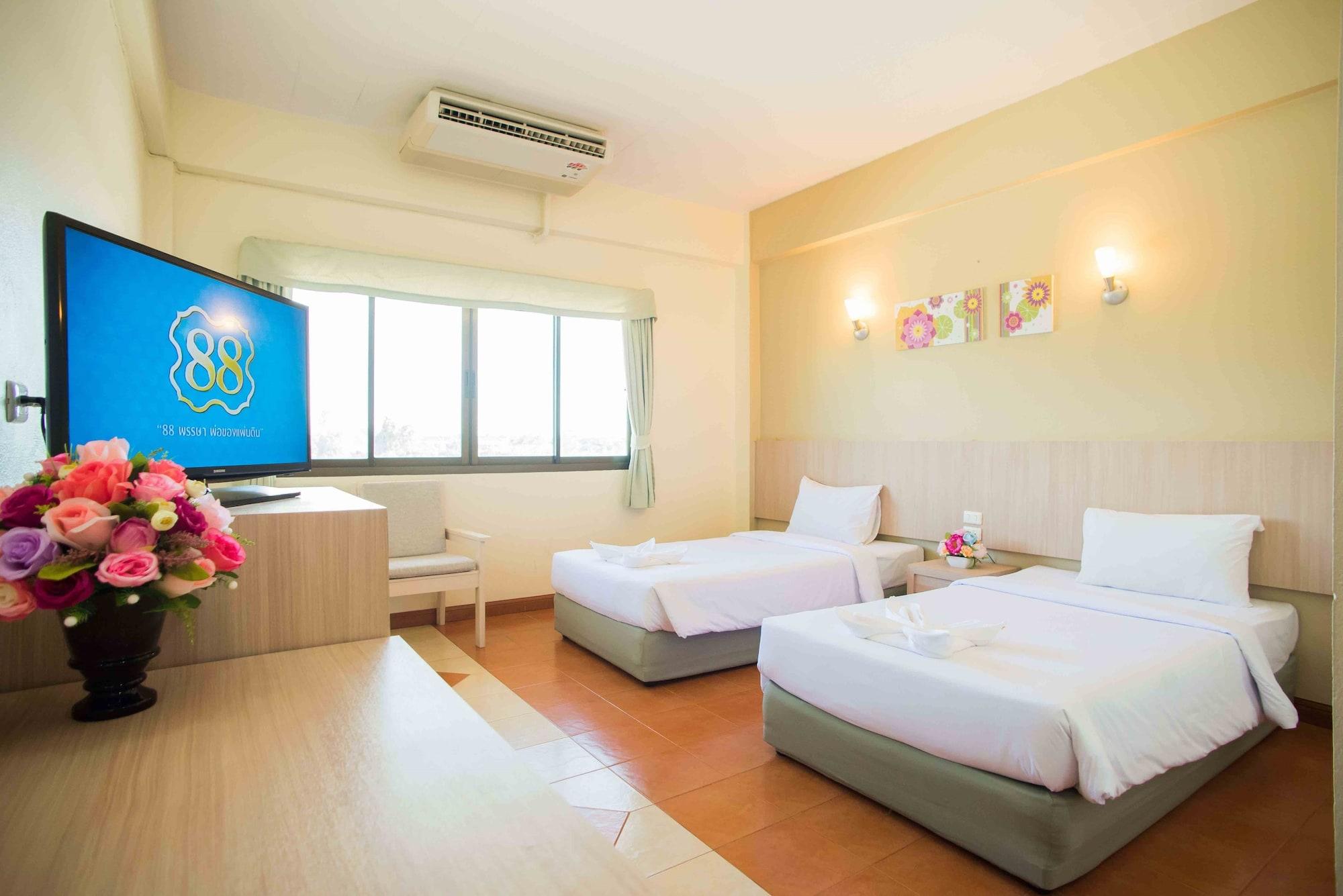 Bunjongburi Hotel Сураттхани Экстерьер фото